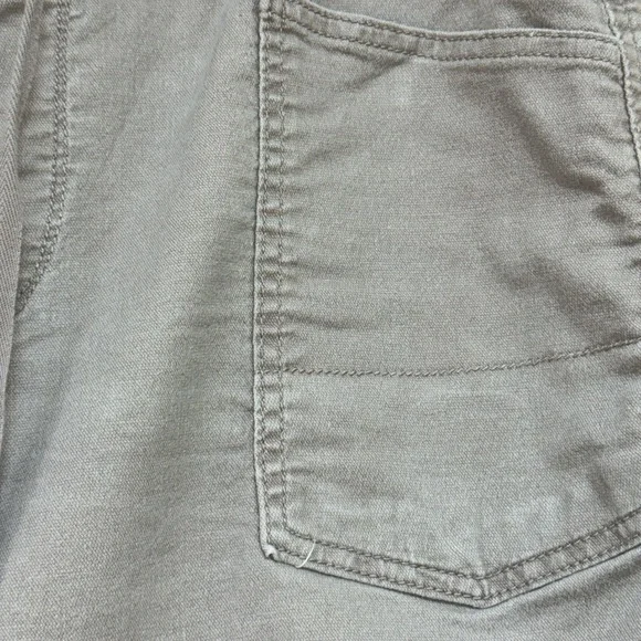 Ron Jon Women's Casual Shorts - Picture 2 of 8